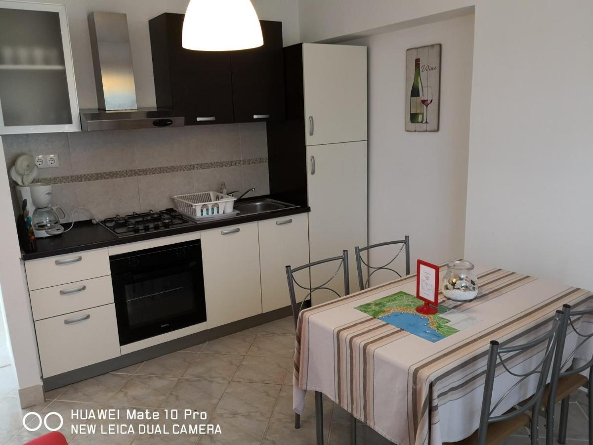 Apartmans Luce E Stella Malinska Kültér fotó